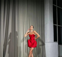 Load image into Gallery viewer, Short Strapless Prom Dress