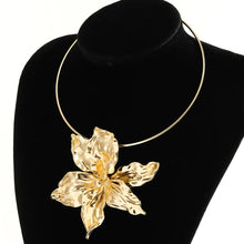Load image into Gallery viewer, Necklace Exaggerated Elegant