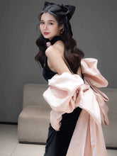 Load image into Gallery viewer, Cat Black Niche Fishtail Evening Gown