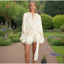 Load image into Gallery viewer, Beach Robe Lady