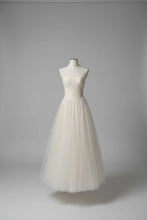 Load image into Gallery viewer, Solid Spliced Mesh Dress