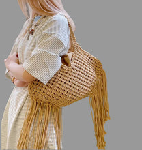Load image into Gallery viewer, Woven Tassel  Shoulder Bag