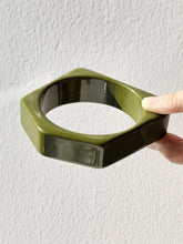 Load image into Gallery viewer, Chunky Resin Bracelet