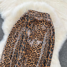 Load image into Gallery viewer, Leopard Print PU Leather Skirt