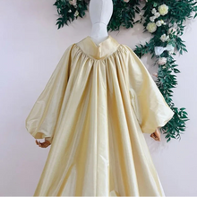 Load image into Gallery viewer, Bow Lapel Collar Taffeta Cape