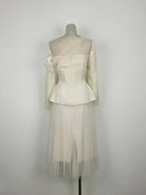 Load image into Gallery viewer, Skirt Suit