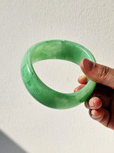 Load image into Gallery viewer, Chunky Resin Bracelet