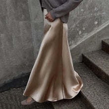 Load image into Gallery viewer, Long Sleeve Slim Fit Dress