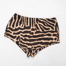Load image into Gallery viewer, Tops + Shorts Casual Suit