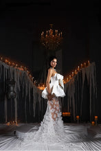 Load image into Gallery viewer, Lace Wedding Dress