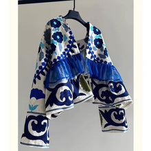 Load image into Gallery viewer, Loose Fit Long Sleeve T-shirt