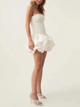 Load image into Gallery viewer, Solid Spliced Ruffles Slimming Dress