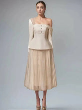 Load image into Gallery viewer, Skirt Suit