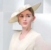 Load image into Gallery viewer, Cocktail Party Flat Top