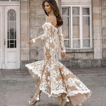 Load image into Gallery viewer, Vintage Chamapgne Lace