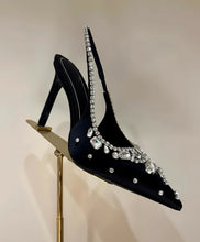 Load image into Gallery viewer, New Lady Crystal Sandals