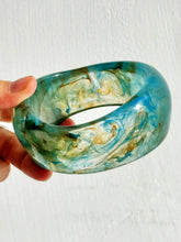 Load image into Gallery viewer, Chunky Resin Bracelet