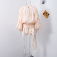 Load image into Gallery viewer, Beach Robe Lady