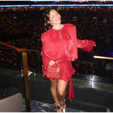 Load image into Gallery viewer, Beach Robe Lady