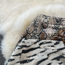 Load image into Gallery viewer, Leopard Print PU Leather Skirt