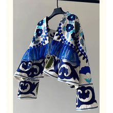 Load image into Gallery viewer, Loose Fit Long Sleeve T-shirt