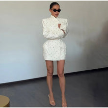 Load image into Gallery viewer, White Waist Cinching Floral Shoulder Pad Blazer