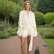 Load image into Gallery viewer, Beach Robe Lady