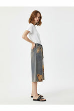 Load image into Gallery viewer, Cartoon Print Denim Short