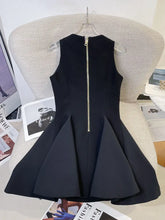 Load image into Gallery viewer, French Socialite Sweet Sleeveless Black Dress