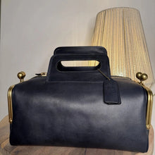 Load image into Gallery viewer, Luxury Retro Clip Handbag