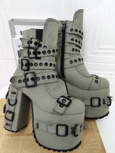 Load image into Gallery viewer, Retro Boots