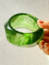 Load image into Gallery viewer, Chunky Resin Bracelet