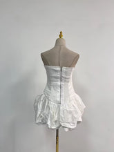 Load image into Gallery viewer, Solid Spliced Ruffles Slimming Dress