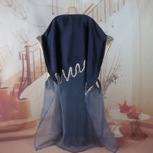 Load image into Gallery viewer, Fashion Two-Piece Pair with lace lingerie