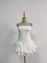 Load image into Gallery viewer, Solid Spliced Ruffles Slimming Dress