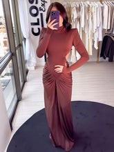 Load image into Gallery viewer, Backless Maxi Dress