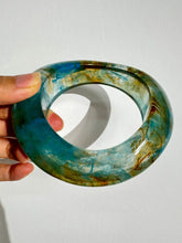 Load image into Gallery viewer, Chunky Resin Bracelet