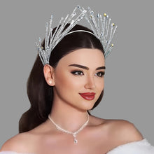Load image into Gallery viewer, Banquet Headband