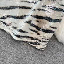 Load image into Gallery viewer, Leopard Print PU Leather Skirt