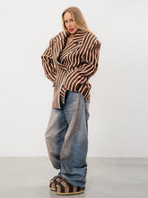 Load image into Gallery viewer, Elegant Striped  Blazer Lapel Full Sleeve