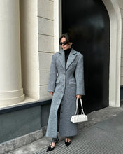 Load image into Gallery viewer, Fashion Waist Cinching Woolen Long Coat