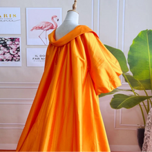Load image into Gallery viewer, Bow Lapel Collar Taffeta Cape