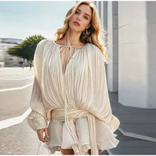 Load image into Gallery viewer, Beach Robe Lady