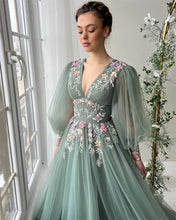 Load image into Gallery viewer, Floor-Length Evening Dress