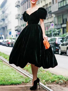 Slim Black Vintage Midi Dress