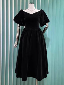 Slim Black Vintage Midi Dress