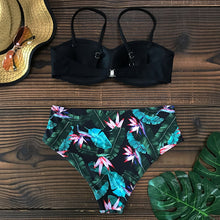 Load image into Gallery viewer, Thong Push Up Bikini Set