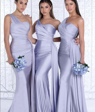 Load image into Gallery viewer, Party Bridemaid Gowns