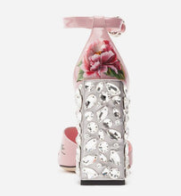 Load image into Gallery viewer, Fashion Cross Belt Flower Gladiator Sandal