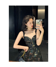 Load image into Gallery viewer, Vintage Black Floral Dress